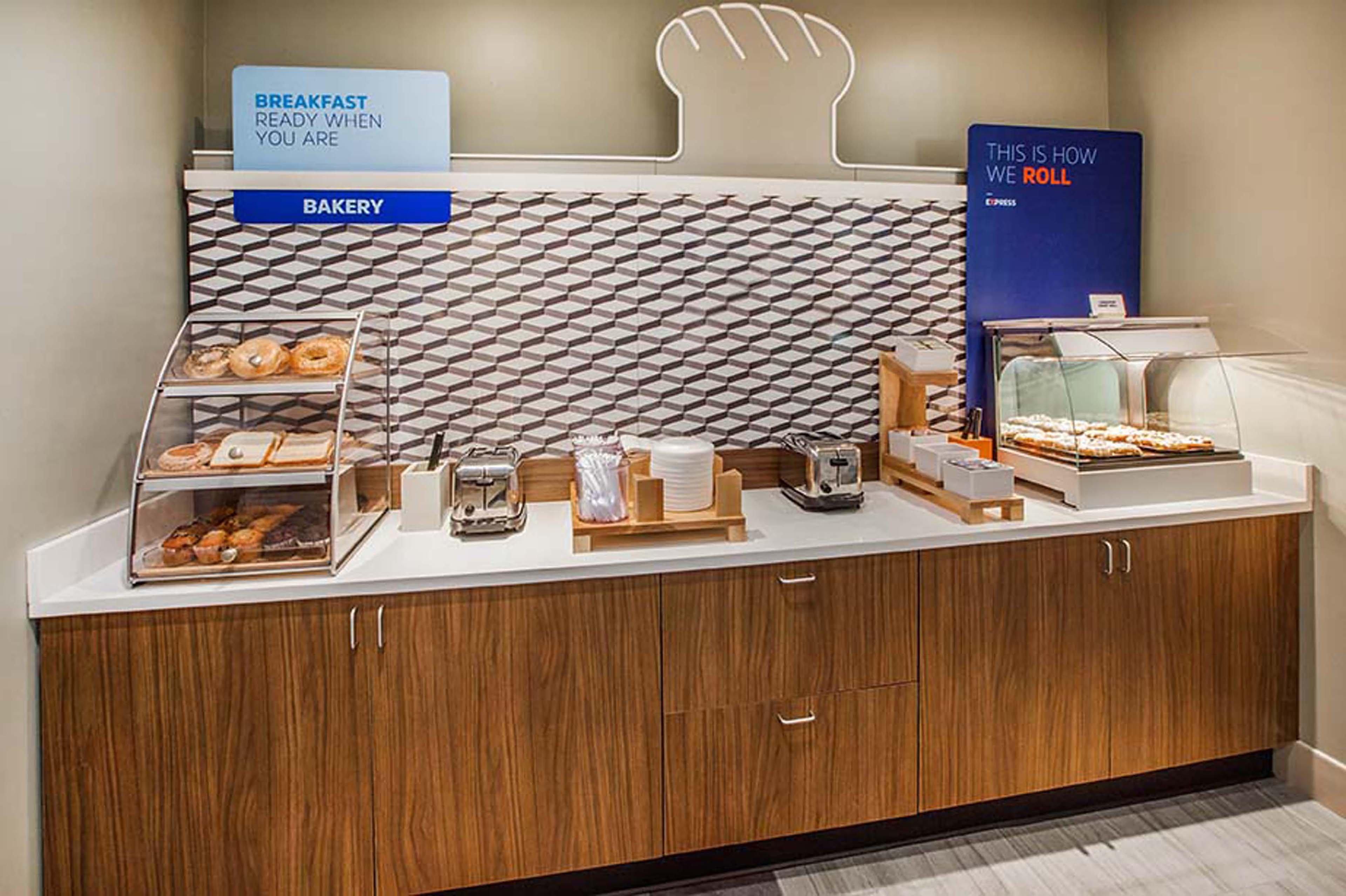 Holiday Inn Express Little Rock-Airport By Ihg Exteriör bild