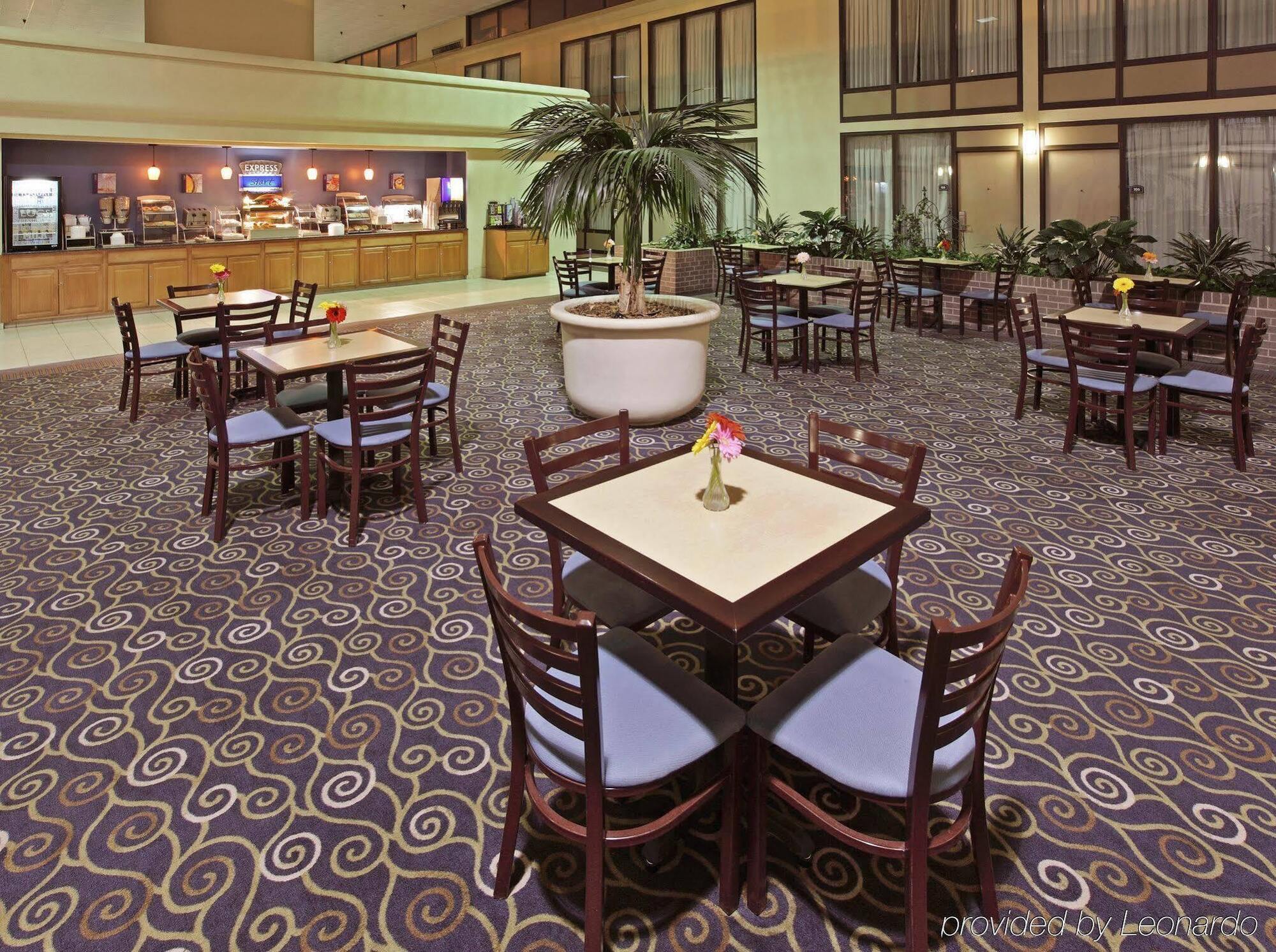 Holiday Inn Express Little Rock-Airport By Ihg Exteriör bild